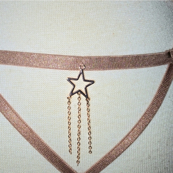 🆕Victoria's Secret Rose Gold Starstruck Bombshell, Garter & Thong - 32D/XS-S/S - Picture 14 of 16
